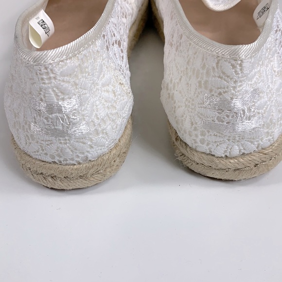 NWT TOMS LACE LOAFER - Picture 5 of 8